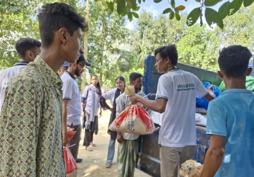 IED’s response to flood affected people in Feni